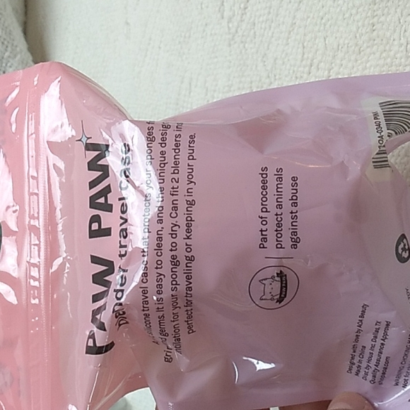 AOA Makeup Blenders, Blender Travel Covers & Mixing Palette - Picture 7 of 9